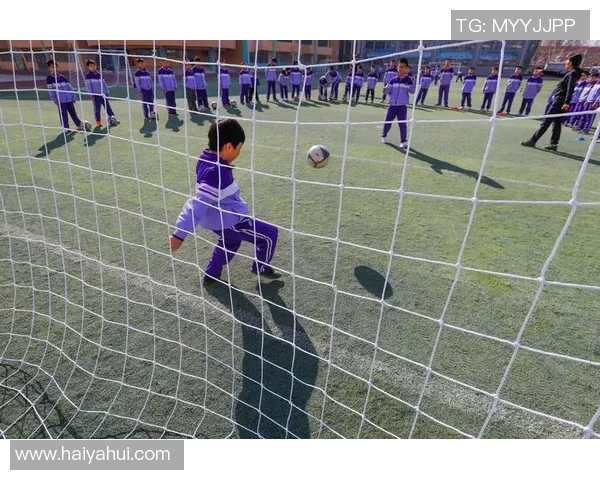 提升青少年足球技能的遵化足球训练营全方位解析与报名指南